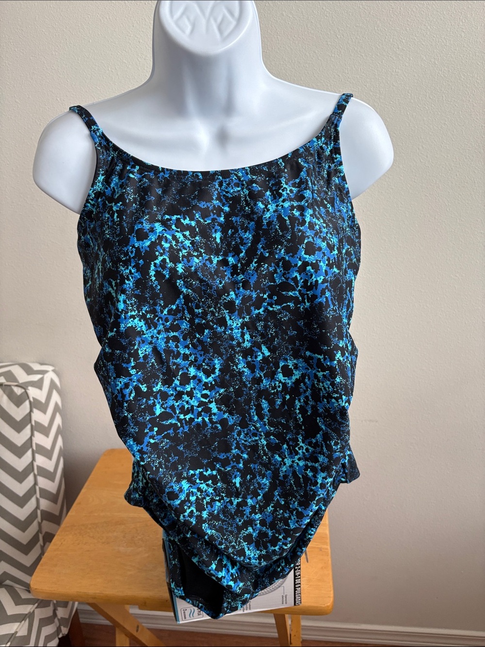Speedo Black and Blue Printed Women's One Piece Swimsuit Size 12